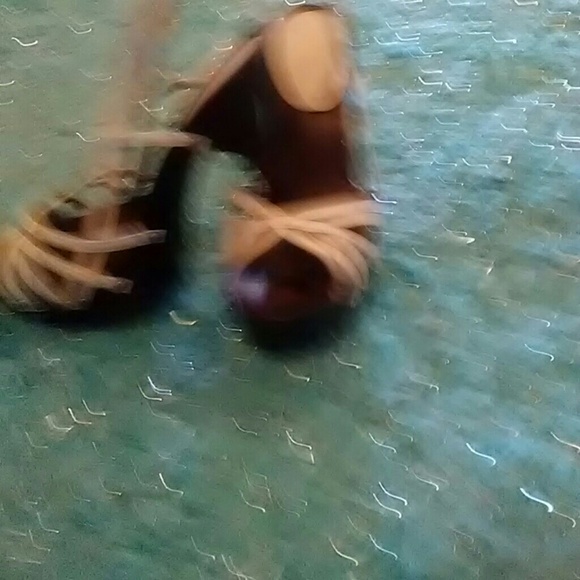 Shoes - Picture 2 of 5